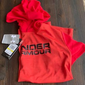 🎯  Under Armour Short Sleeve Hoodie Size M (10)